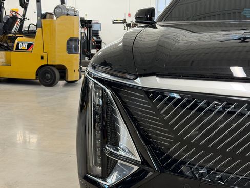 Certified 2024 Cadillac Lyriq Luxury RWD image 12
