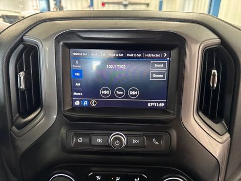 Used 2020 Chevrolet Silverado 1500 W/T w/ Trailering Package AWD/4WD image 15