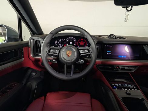 New 2026 Porsche Cayenne S AWD/4WD image 21