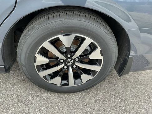 Used 2026 Honda Odyssey EX-L image 14