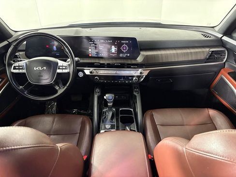 Used 2023 Kia Telluride EX w/ EX Captain's Chair Package FWD image 34