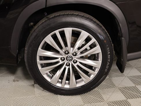 Used 2022 Toyota Highlander Platinum image 20