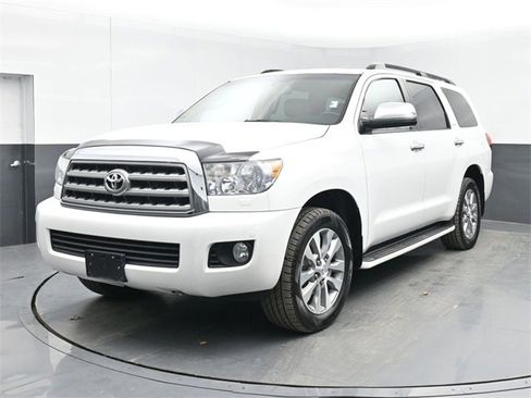 Used 2017 Toyota Sequoia Limited image 10
