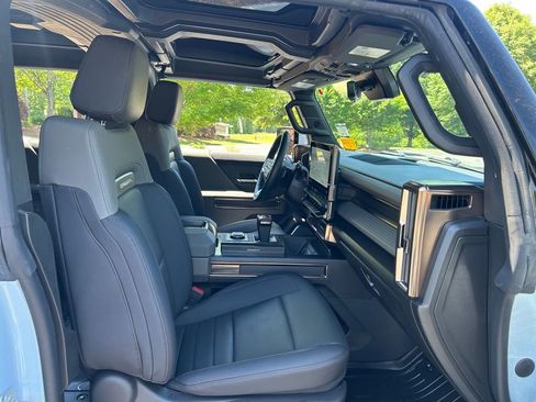 Used 2025 GMC Hummer EV 3X w/ LPO, Sport Package AWD/4WD image 52