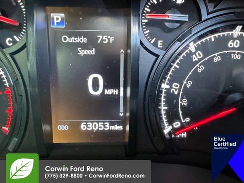 Used 2022 Toyota 4Runner SR5 Premium w/ Moonroof Package AWD/4WD image 18