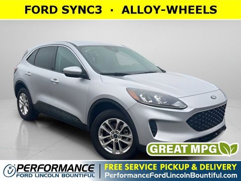 Used 2020 Ford Escape SE image 1