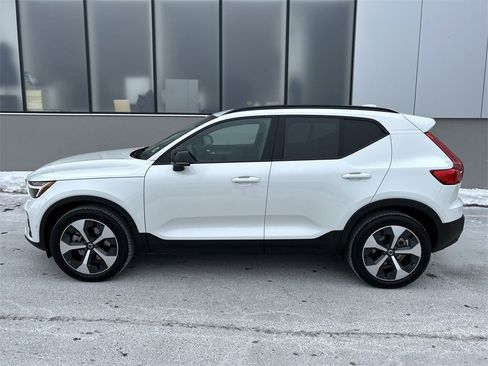 New 2026 Volvo XC40 B5 Plus w/ Protection Package Premier image 5