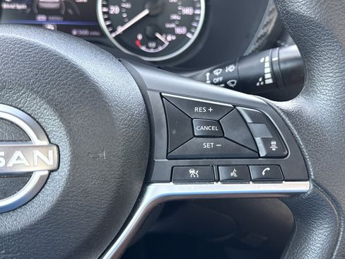 Used 2024 Nissan Sentra SV FWD image 21