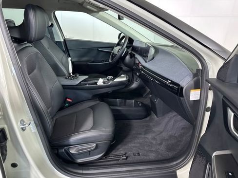 Used 2024 Kia EV6 Light image 28