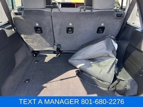 Used 2024 Jeep Wrangler Unlimited Rubicon AWD/4WD image 43