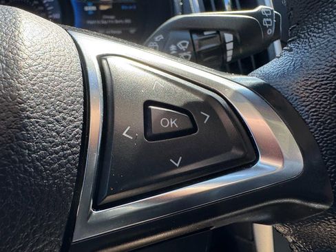 Certified 2024 Ford Edge SEL image 17