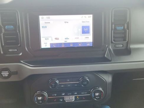 Used 2023 Ford Bronco Black Diamond AWD/4WD image 11