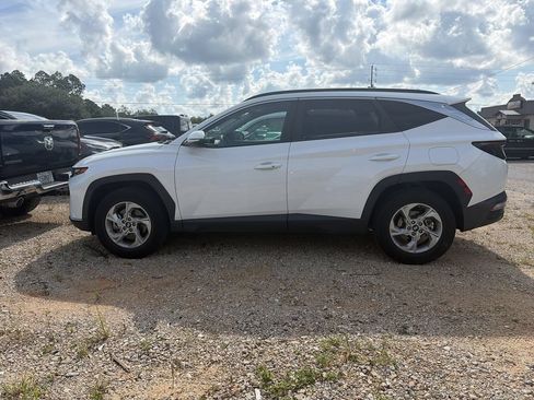 Used 2022 Hyundai Tucson SEL w/ Cargo Package AWD/4WD image 3