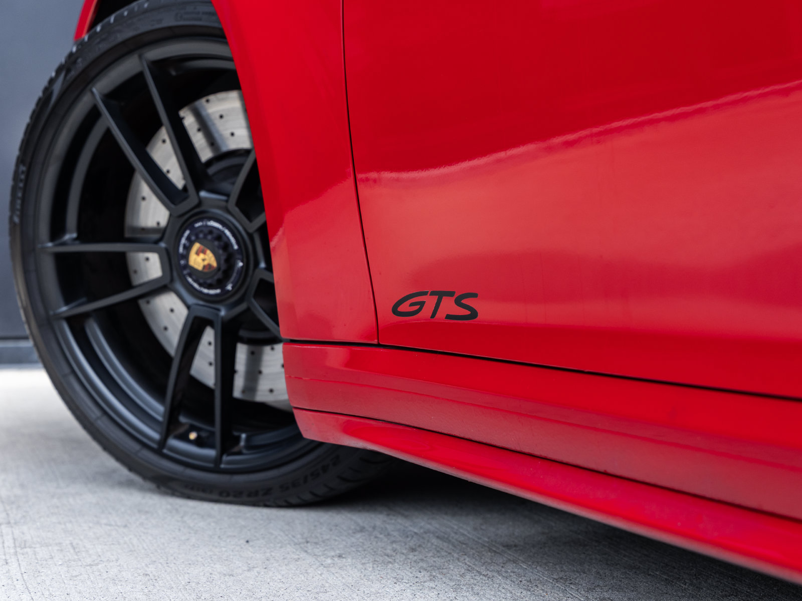 Certified 2024 Porsche 911 Carrera GTS RWD image 18