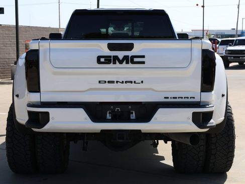Used 2025 GMC Sierra 3500 Denali Ultimate AWD/4WD image 3