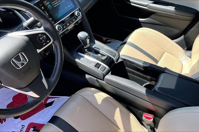 Used 2016 Honda Civic Touring image 17