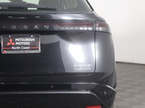 Used 2023 Nissan Ariya AWD image 17