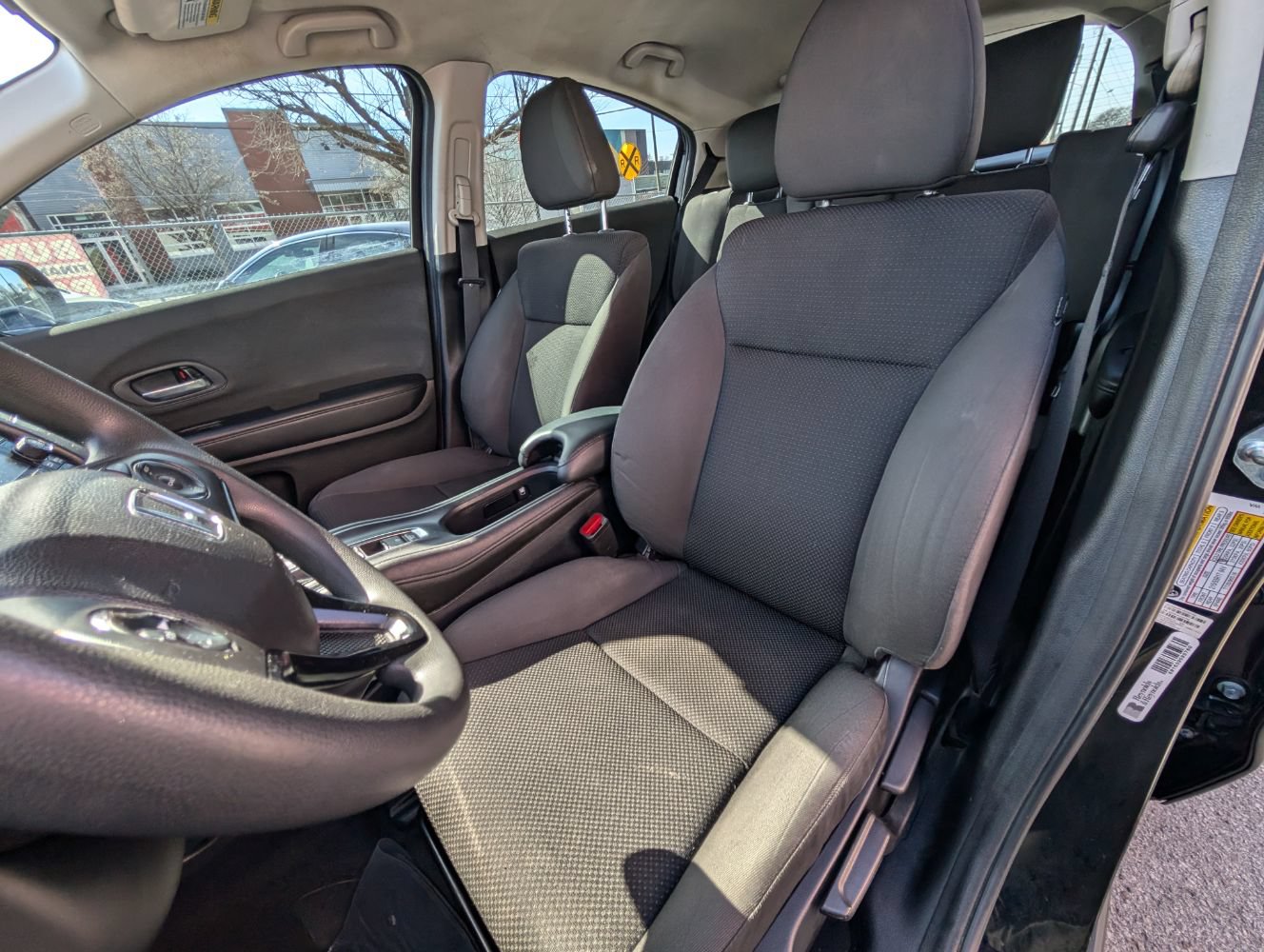 Used 2022 Honda HR-V LX image 16
