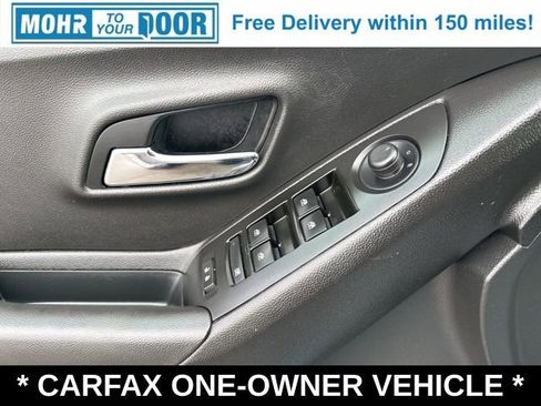 Used 2019 Chevrolet Trax LT w/ LT Convenience Package image 22
