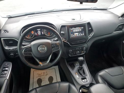 Used 2019 Jeep Cherokee Latitude Plus image 22