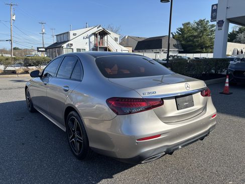 Used 2022 Mercedes-Benz E 350 4MATIC Sedan image 3