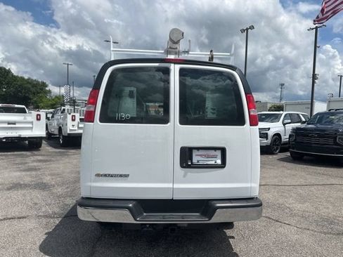 New 2026 Chevrolet Express 2500 w/ Communications Package RWD image 4