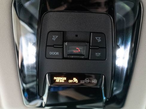 Certified 2021 Toyota Venza XLE w/ Softex Package AWD/4WD image 31