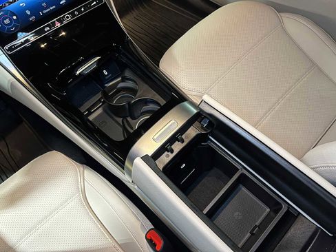 Certified 2025 Mercedes-Benz GLC 300 GLC 300 image 30