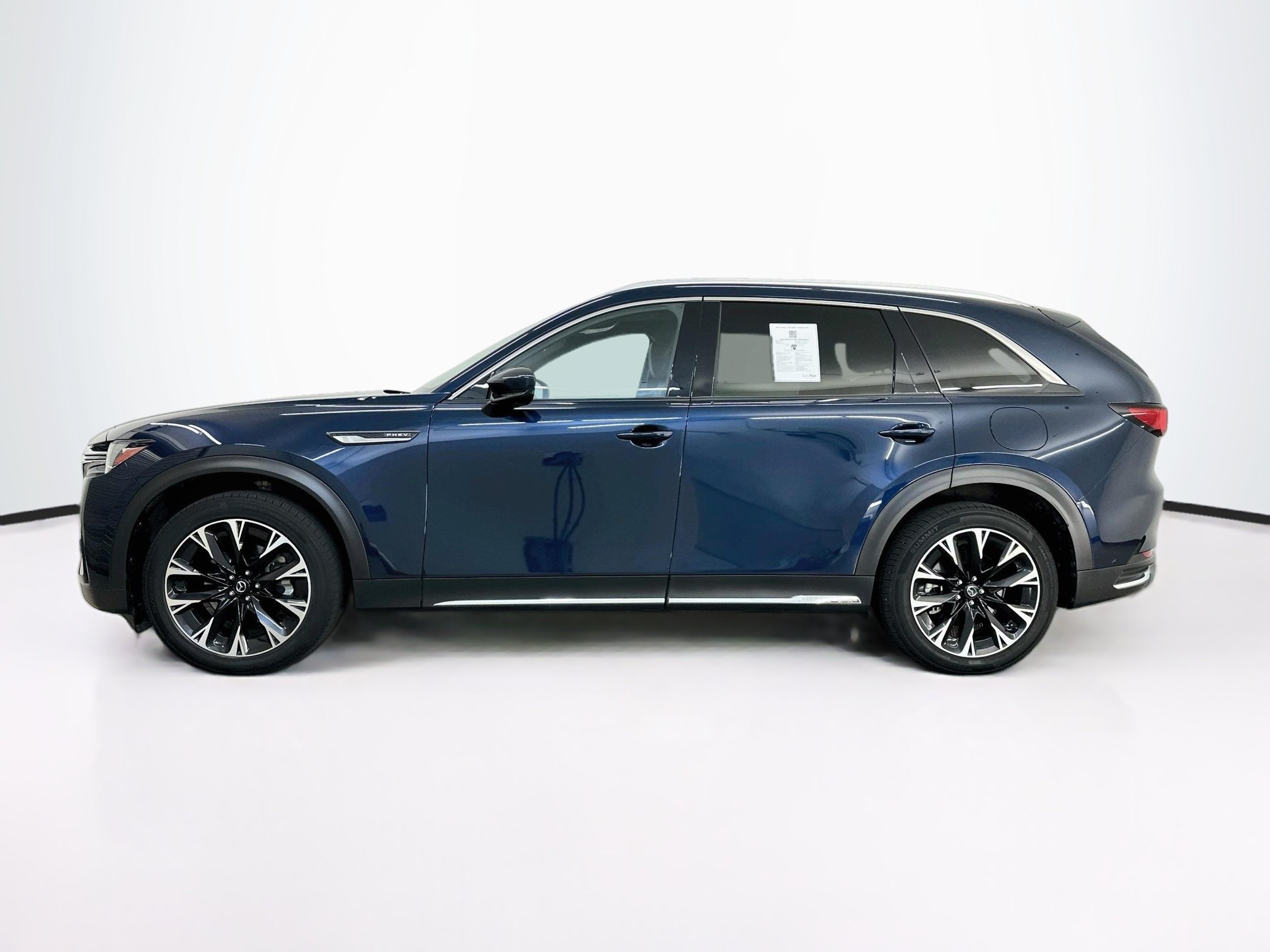 Used 2024 MAZDA CX-90 Plug-In Hybrid w/ Premium Plus AWD/4WD image 4