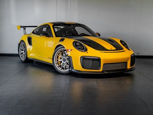 Certified 2018 Porsche 911 GT2 RS image 9
