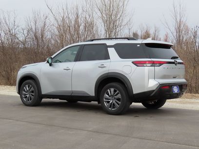 Used 2025 Nissan Pathfinder SV