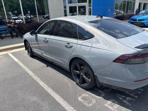 Used 2024 Honda Accord Sport image 15