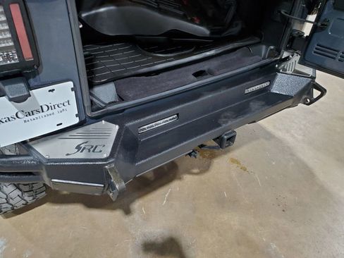 Used 2016 Jeep Wrangler Unlimited Sahara w/ Connectivity Group image 45