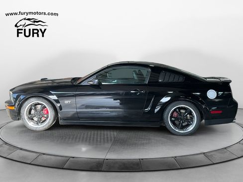 Used 2007 Ford Mustang GT RWD image 6