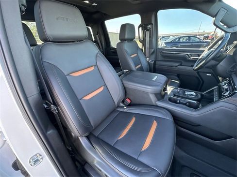Used 2024 GMC Sierra 2500 AT4 w/ AT4 Premium Plus Package image 30