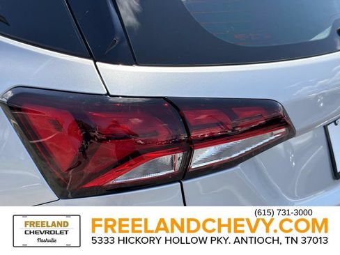 Used 2022 Chevrolet Equinox LS w/ Driver Confidence II Package FWD image 12