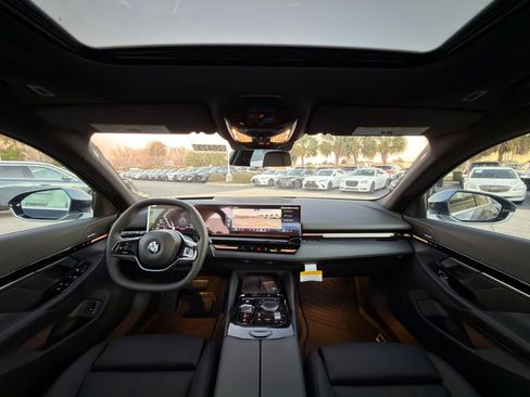 New 2026 BMW 530i w/ Premium Package RWD image 2