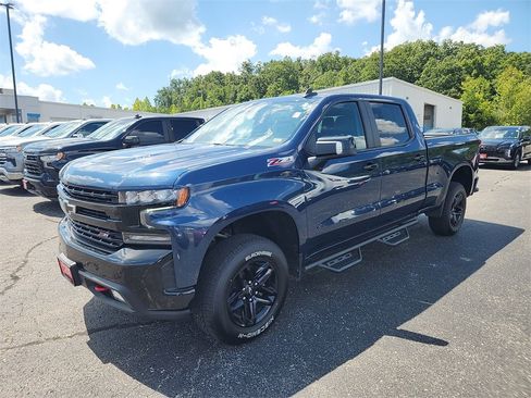 Used 2021 Chevrolet Silverado 1500 LT Trail Boss w/ Convenience Package II image 4