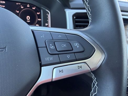 Used 2023 Volkswagen Atlas Cross Sport SE w/ Panoramic Sunroof Package image 31