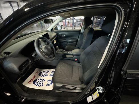 New 2026 Honda HR-V LX image 5