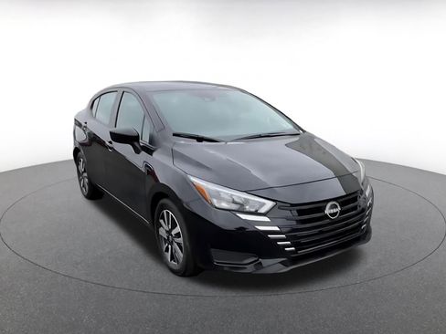 Used 2025 Nissan Versa SV FWD image 3