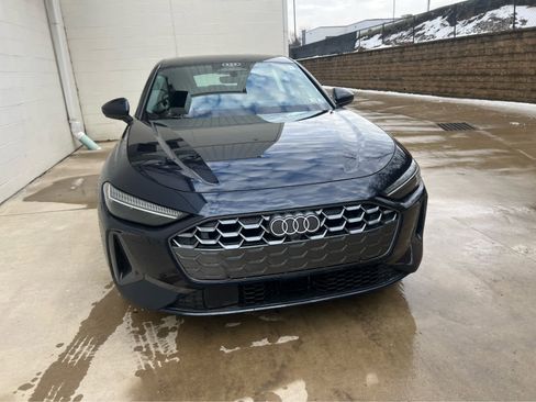 Used 2025 Audi A5 2.0T Premium Plus image 3