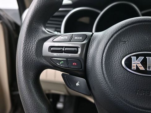 Used 2015 Kia Optima LX image 32