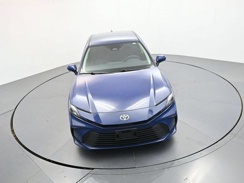 Used 2025 Toyota Camry LE FWD image 23