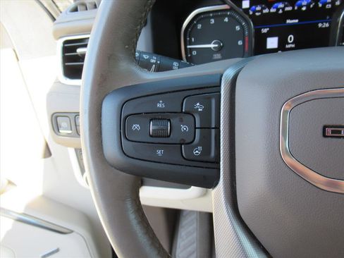 Used 2021 GMC Yukon Denali image 17