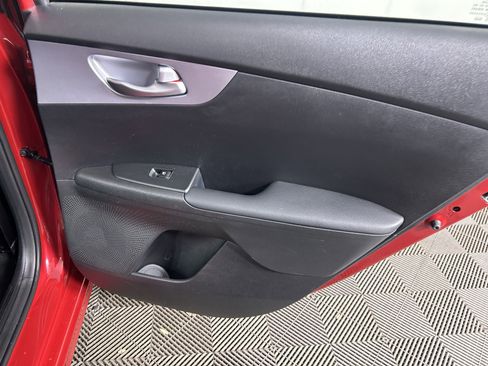 Certified 2024 Kia Forte LXS image 38