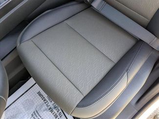 New 2026 Chevrolet Equinox LT w/ Convenience Package II video 4