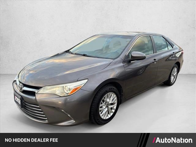Used 2017 Toyota Camry LE FWD image 1