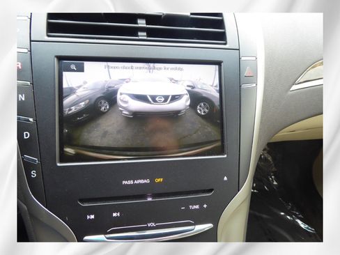 Used 2014 Lincoln MKZ w/ Equipment Group 101A Select image 26