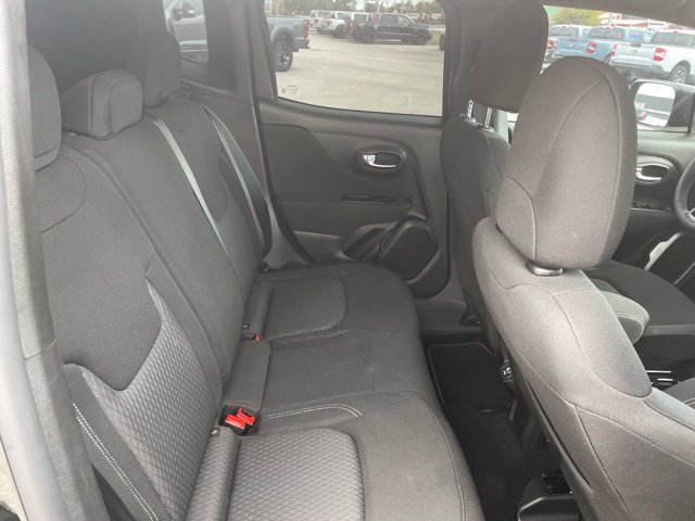 Used 2021 Jeep Renegade Latitude AWD/4WD image 52